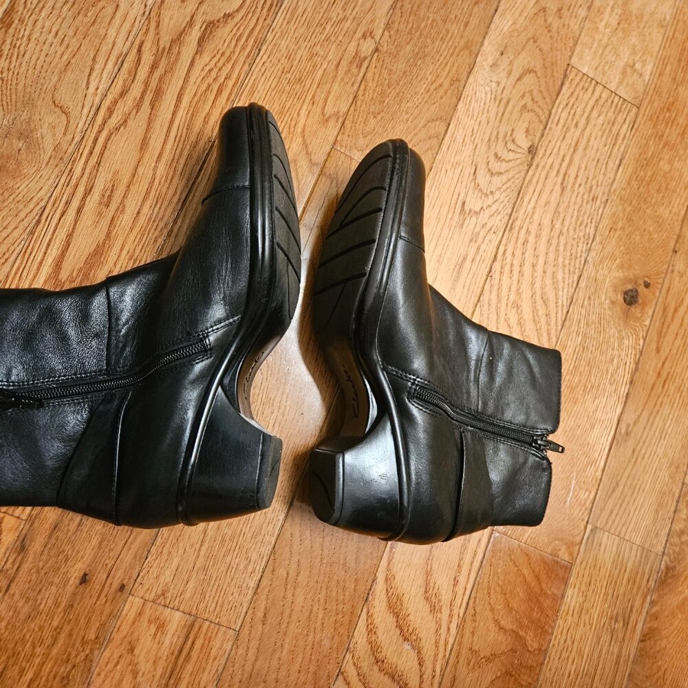 Clark's Ankle Boots - Picture 6 of 8